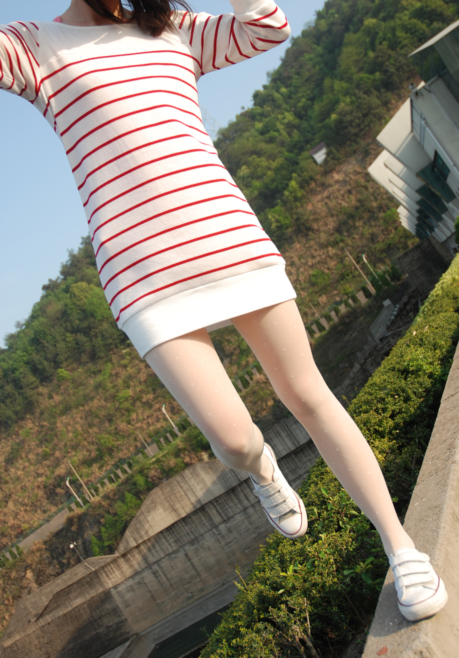 【晒晒我的丝袜搭配】偶是小小的丝袜控-咖啡大教室-杭州19楼