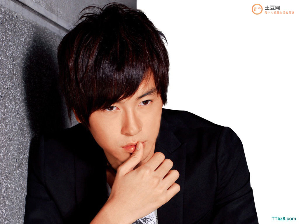 明星怪癖让人蛋疼!周杰伦睡觉不<em>穿内裤</em> 小猪坐