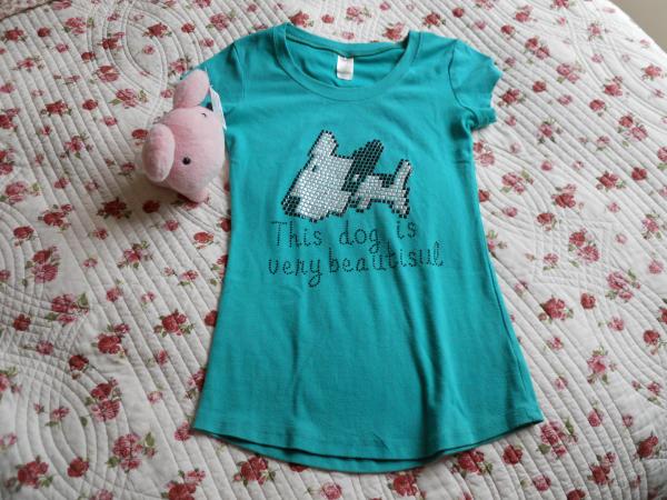 红白色的衣服掉色怎么办?一件衣服红色掉色染