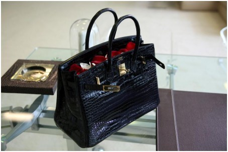 818电影电视中那些你们看都没看过的天价衣服