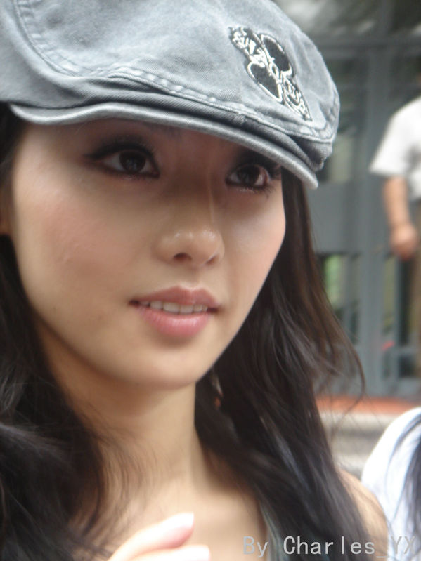  张嘉倪 担纲《野蛮女友》 原版 电影 粉丝激烈抵