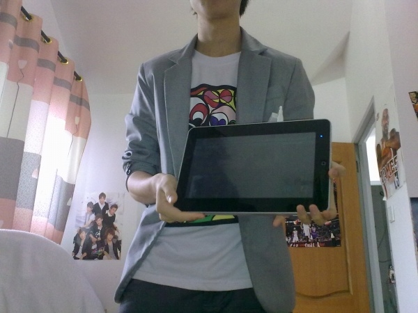 低价自用10寸平板电脑转让!720P电影超流畅播