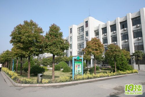 [扬州消息]11月15号扬州技师院杀人事件最新图片