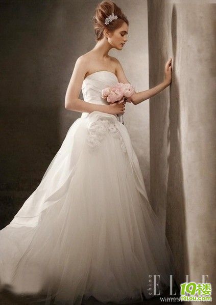 wang婚纱_vera wang 婚纱租赁(2)