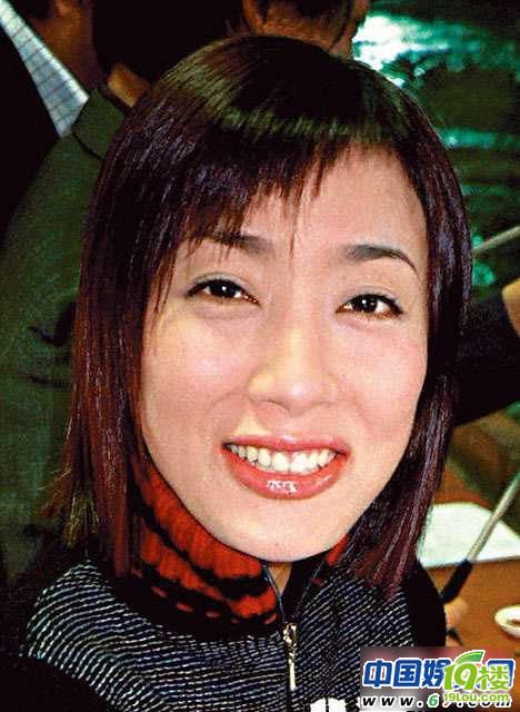 杨怡鼻子变形历程曝光 被讽刺比诺曹木偶鼻-