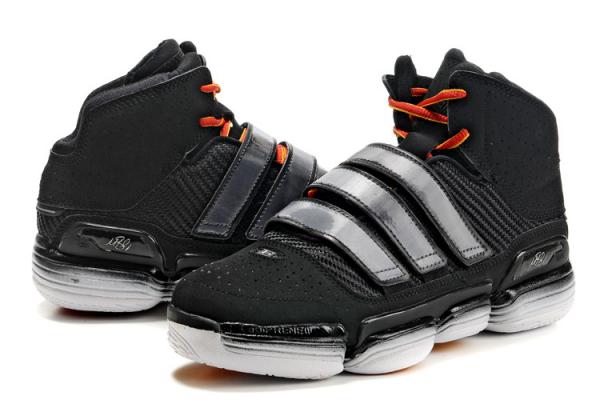 新款〔阿迪达斯〕篮球鞋 德怀特·霍华德4代