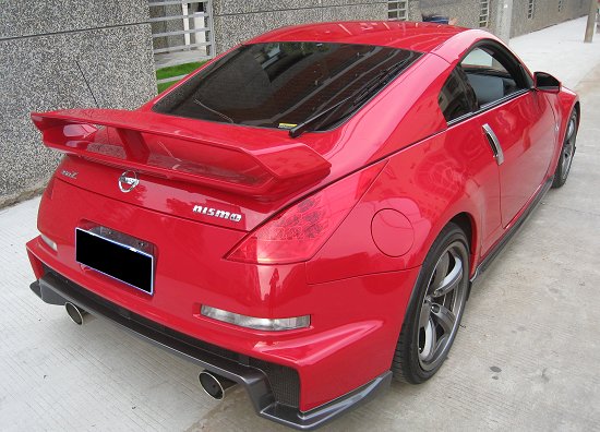 肩比战神gtr(350z限量版)