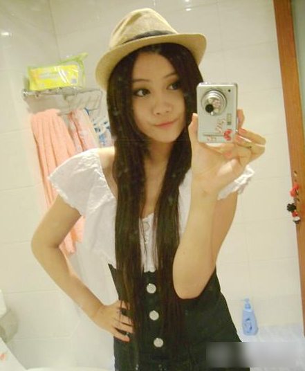 史上最清纯85后女老师晒私照